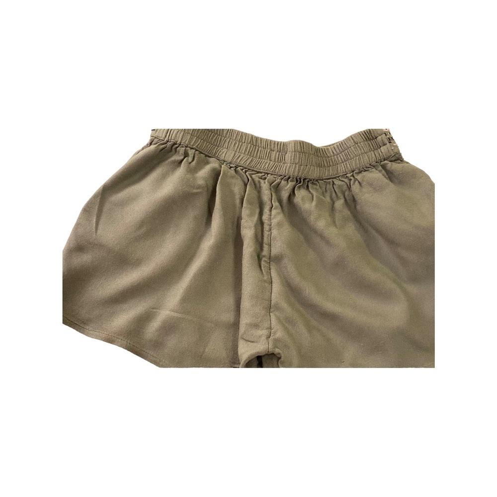 Roxy Shorts - Picture 2 of 5